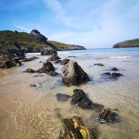 Hotel De La Playa 2*