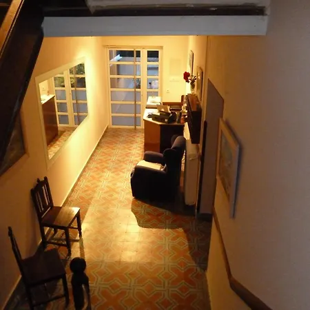 Hotel De La Playa 2*